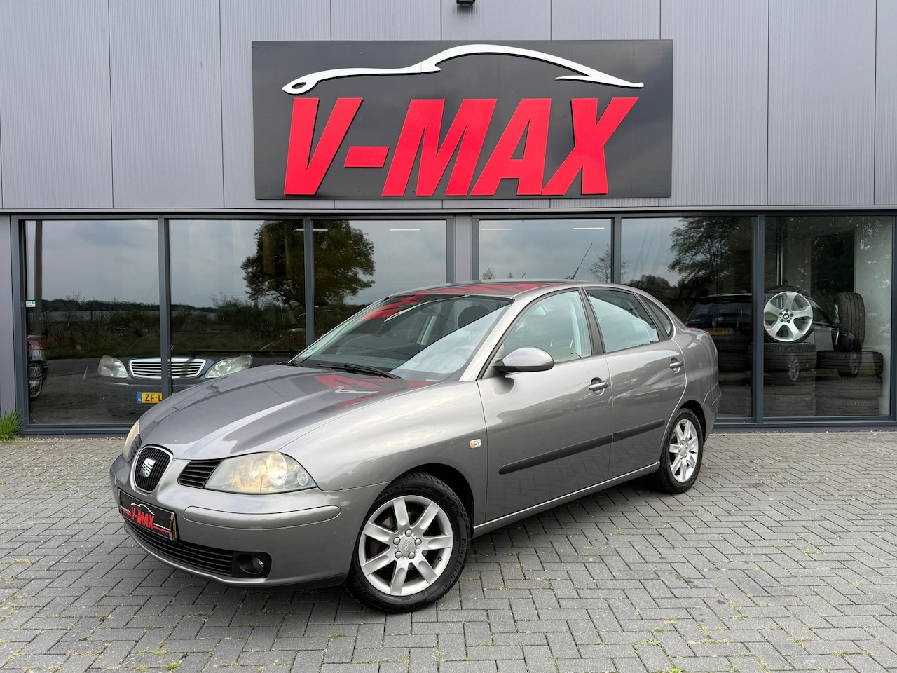 SEAT Cordoba - 1.4 16V Sensation Edit NAP Navi Clima Cruise - AutoWereld.nl