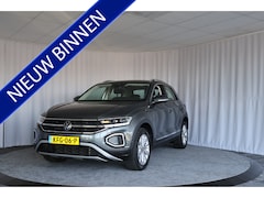 Volkswagen T-Roc - 1.5 TSI Life Business, Keyless, ACC, IQlight, Trekhaak