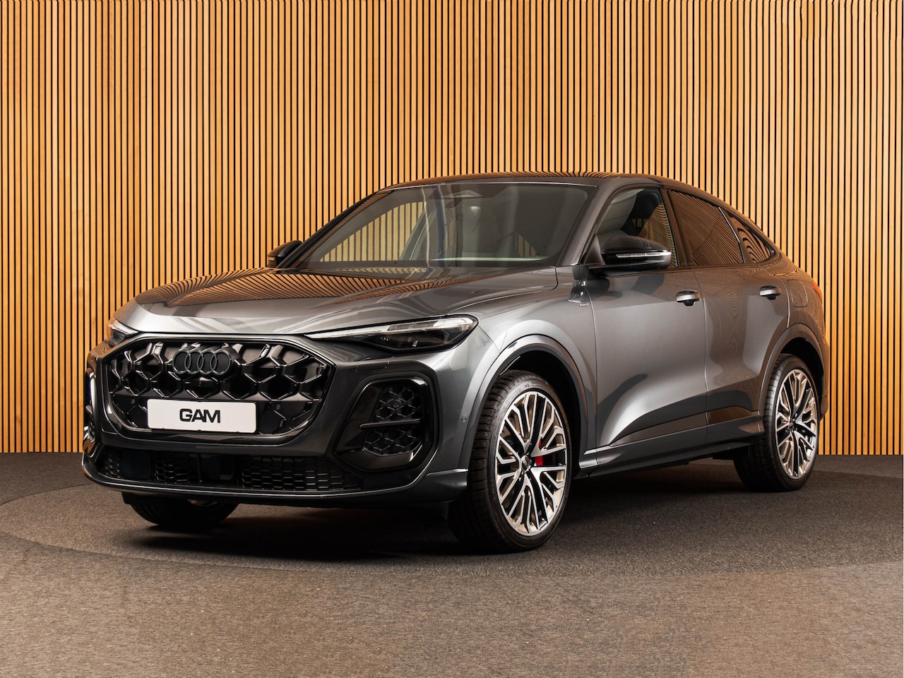 Audi Q5 Sportback - 2.0 TFSI e-hybrid quattro S edition 21" | PANO | AIR SUSPENSION | S-LINE - AutoWereld.nl