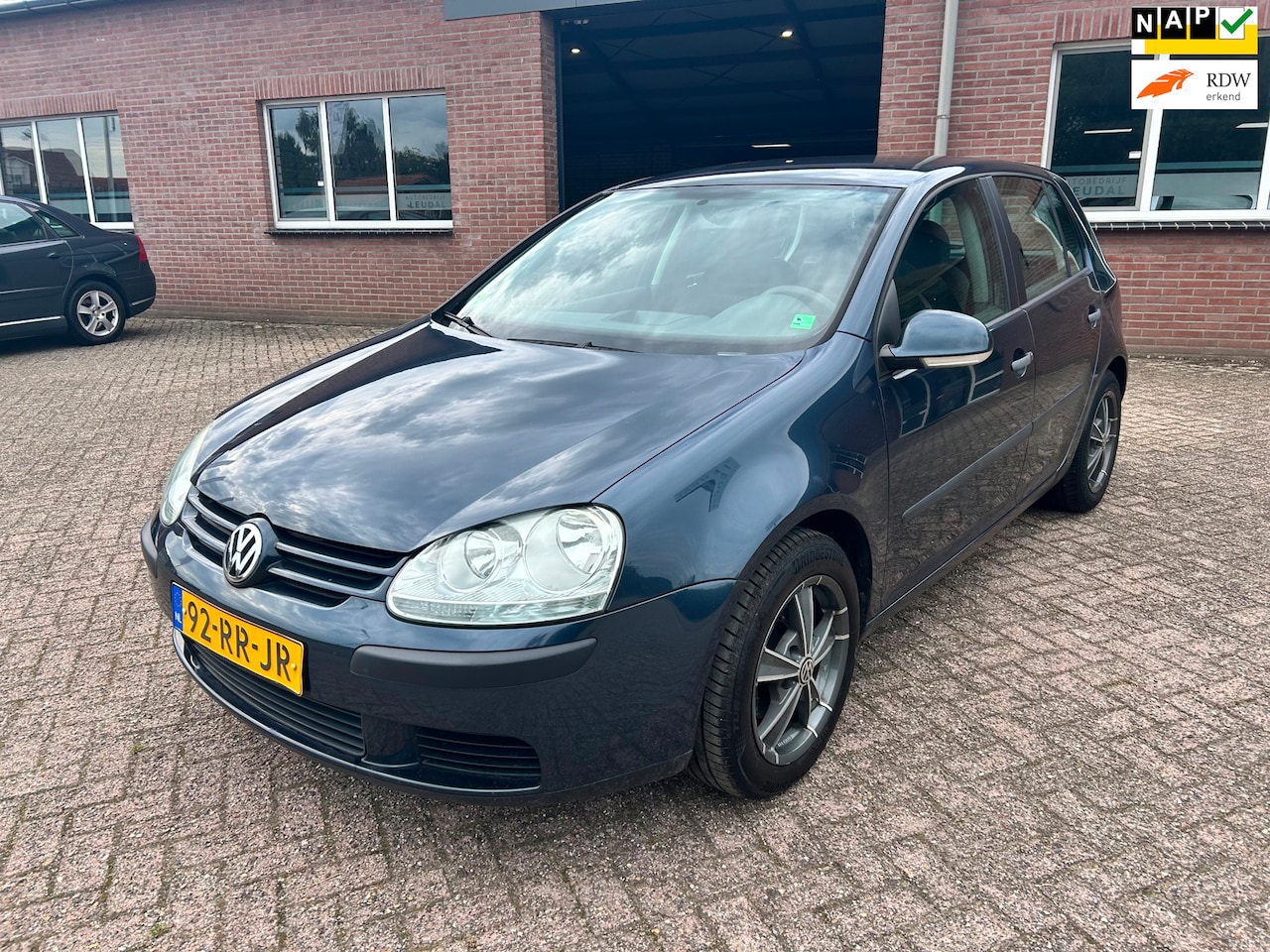 Volkswagen Golf - 1.6 FSI Turijn // APK 23-6-2027 // Airco - AutoWereld.nl