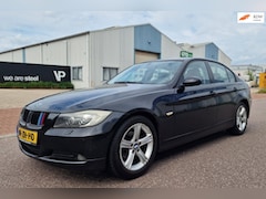 BMW 3-serie - 318i Business Line PSENSOR NAVI CRUISE 2 X SLEUTELS
