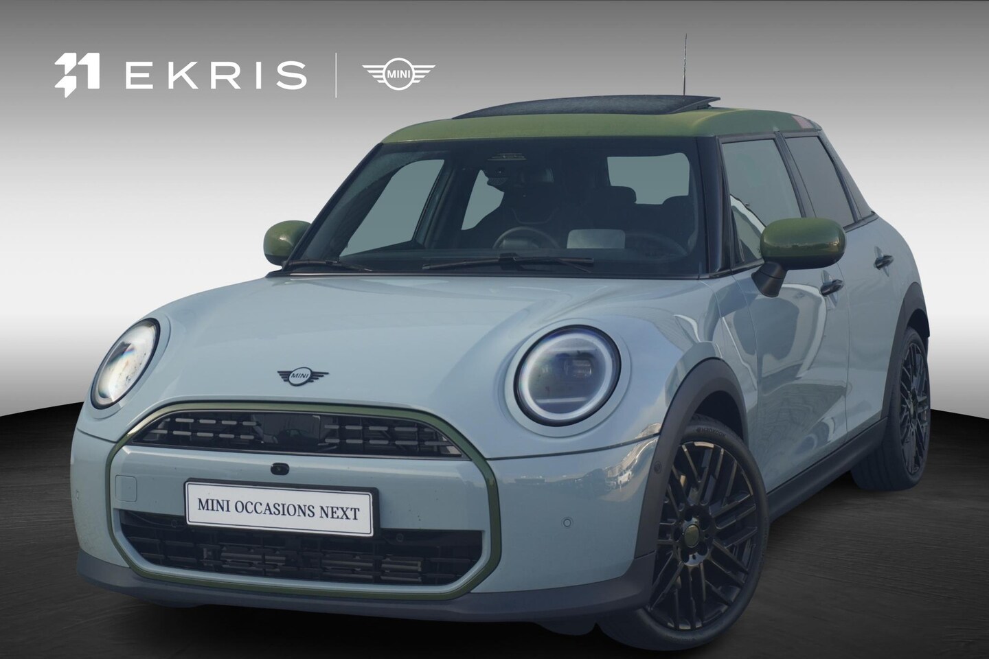 MINI 5-Deurs - Cooper C Paul Smith Edition | Pakket L | Harman Kardon | Head-Up Display | Stoel & Stuurve - AutoWereld.nl