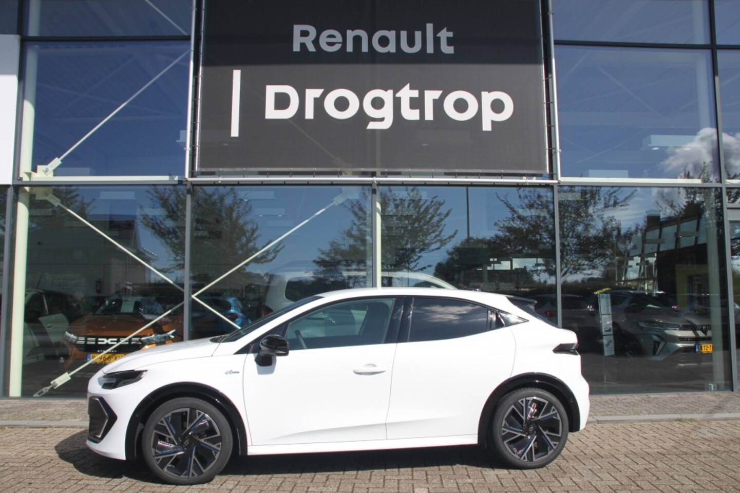 Renault Clio - 160PK-FULL HYBRID-ESPRIT ALPINE-3400KM-NAVI-CLIMA-ADAP.CRUISE-NW !!- - AutoWereld.nl