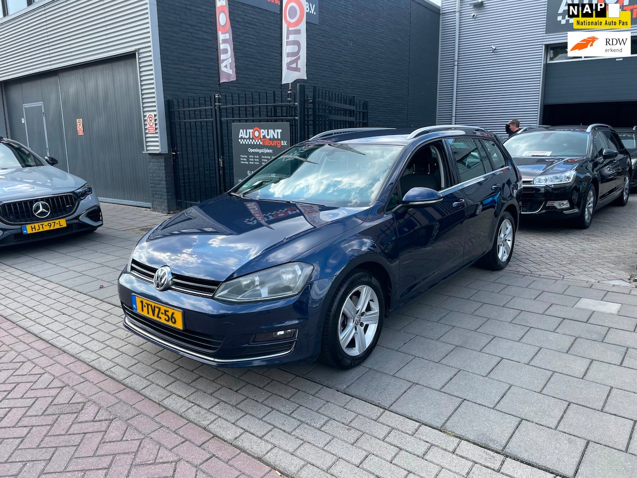 Volkswagen Golf Variant - 1.6 TDI Highline DSG 2e Eigenaar! Airco NAP APK - AutoWereld.nl