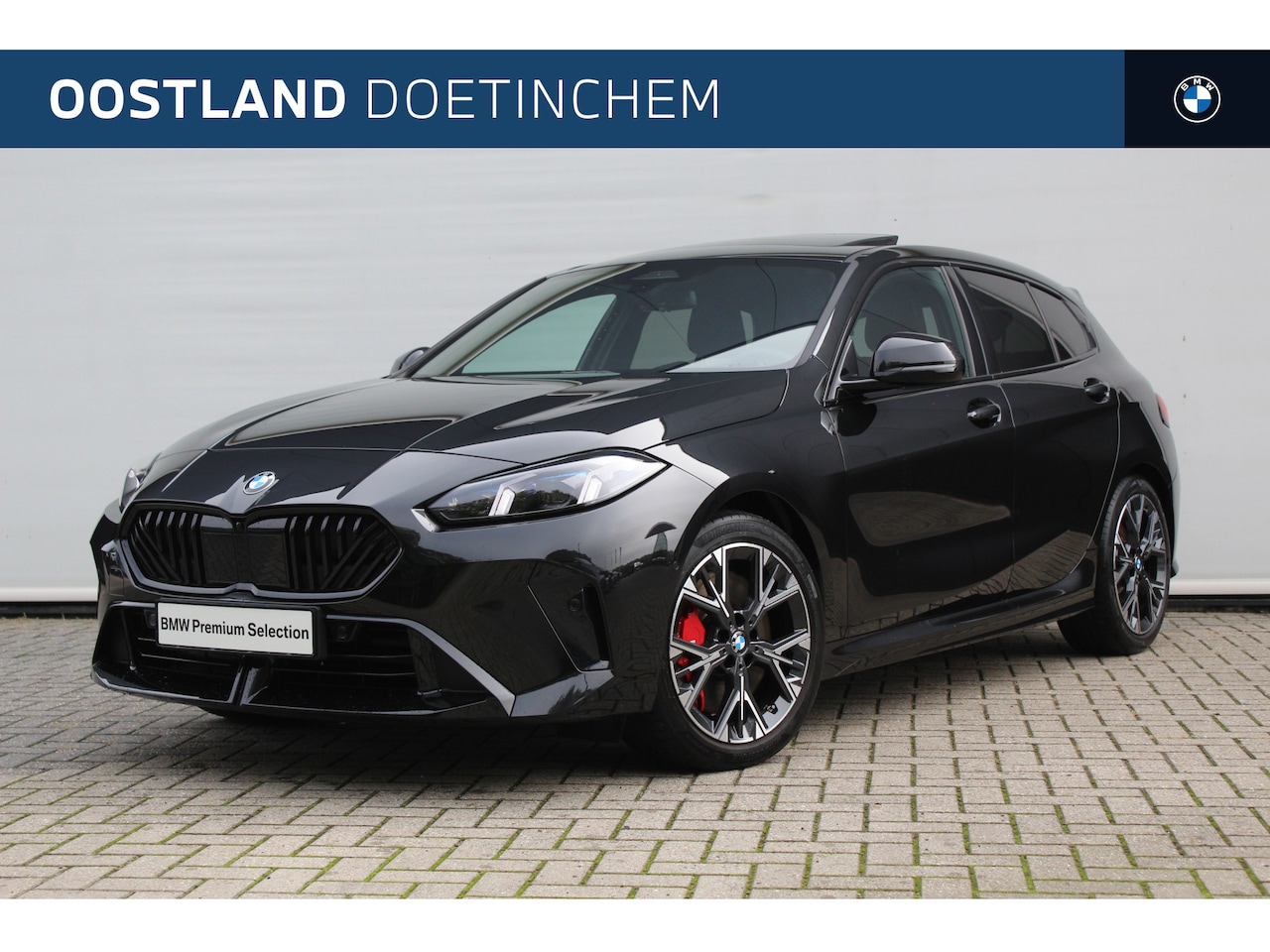 BMW 1-serie - 120 M Sport Automaat / Panoramadak / Sportstoelen / Adaptieve LED / Stoelverwarming / Geti - AutoWereld.nl