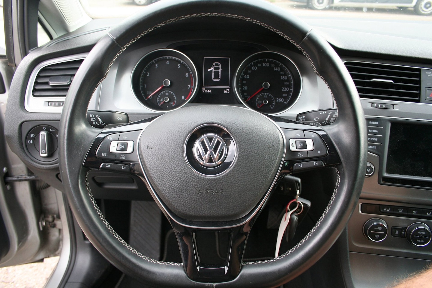 Volkswagen Golf - 1.4 TSI lounge