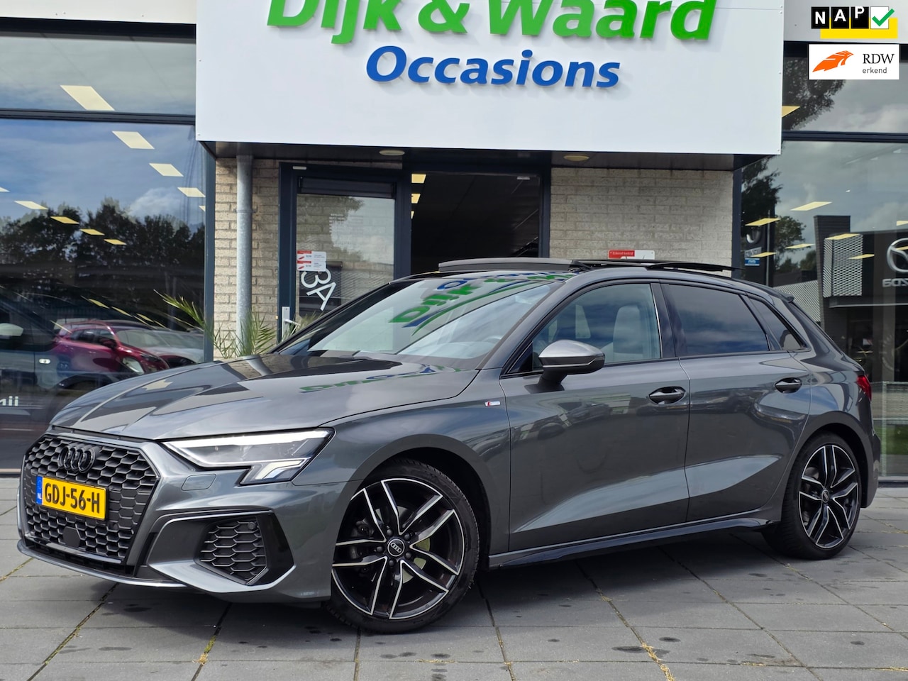 Audi A3 Sportback - 35 TFSI S edition – 3x S line – Panoramadak – ACC – Virtual Cockpit – Audi garantie - AutoWereld.nl