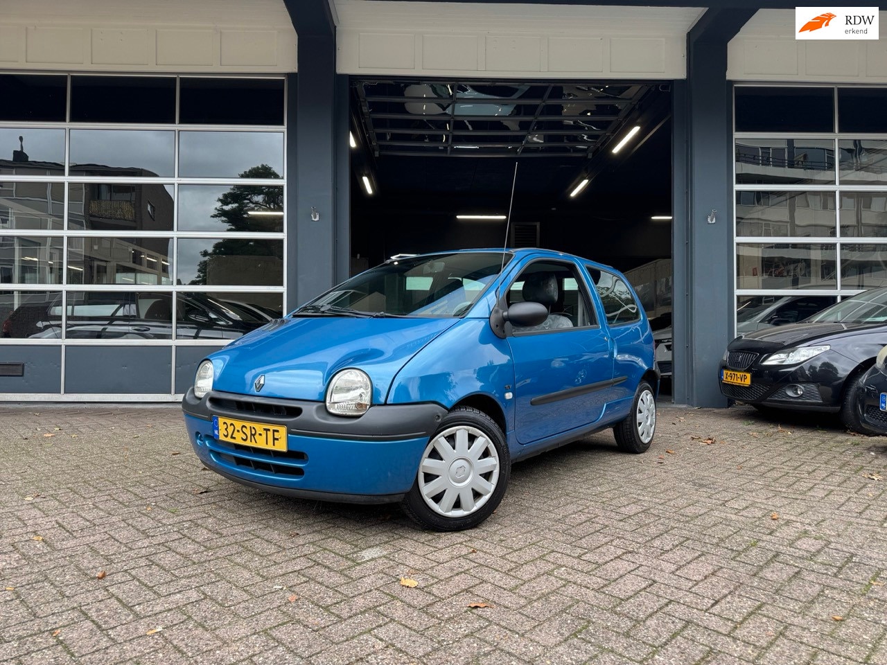 Renault Twingo - 1.2-16V Emotion | APK 09-2027 | WEG = WEG - AutoWereld.nl