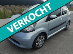 Toyota Aygo - 1.0-12V + - Airco - 5drs - SCHADE - Keurig Onderhouden