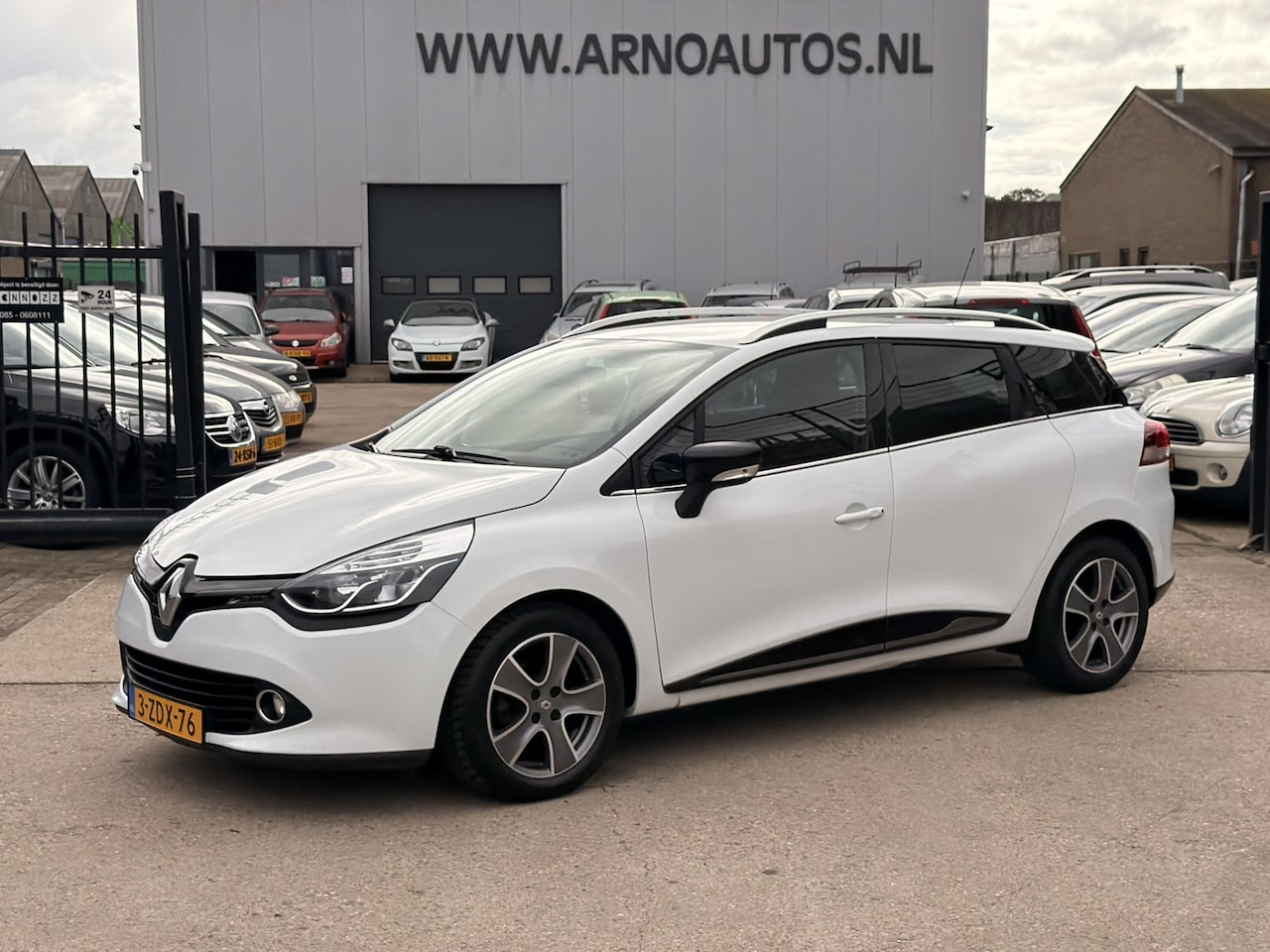 Renault Clio Estate - 0.9 TCe Night&Day, AIRCO, CRUISE CONTROL, PARKEERSENSOREN, BLUETOOTH-NAVI-MULTIMEDIA, ELEK - AutoWereld.nl