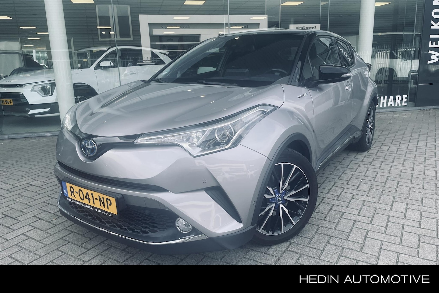 Toyota C-HR - 1.8 Hybrid Executive | Adaptive Cruise | Lm Velgen | Nav | Camera | - AutoWereld.nl