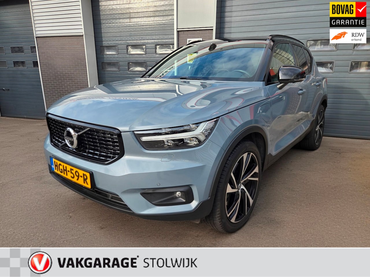 Volvo XC40 - 1.5 T5 Recharge R-Design 1.5 T5 Recharge R-Design, Trekhaak, Automaat, Panorama Dak, Weinig KM. - AutoWereld.nl
