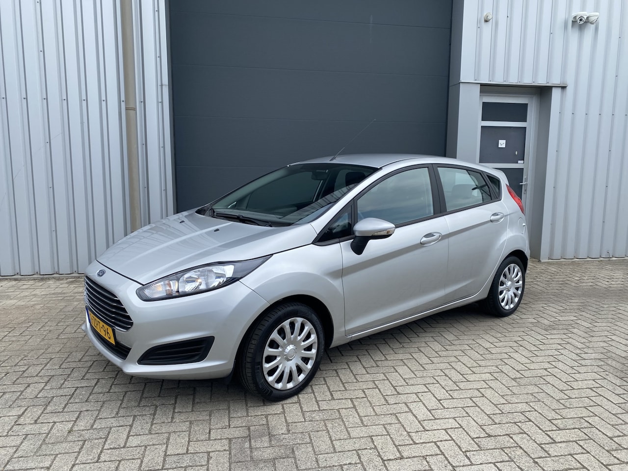 Ford Fiesta - 1.0 Style Airco Trekhaak Centrale vergrendeling - AutoWereld.nl