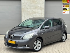Toyota Verso - 1.8 VVT-i 2010 Grijs NAP|CLIMA|TREKHAAK|2E EIG