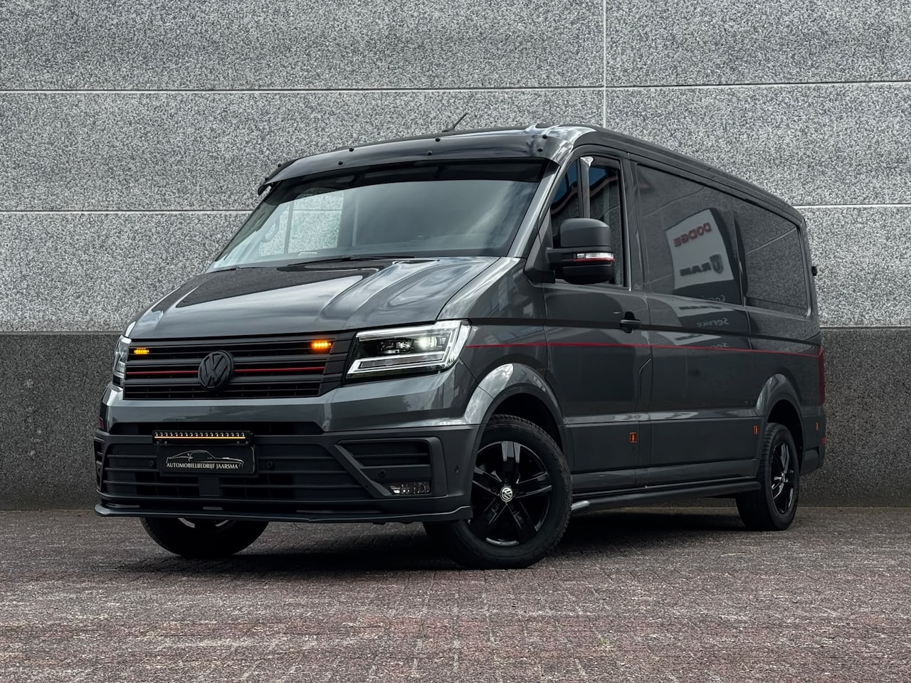 Volkswagen Crafter - 35 2.0 TDI L3H2 177pk Exclusive Hero pakket |Ergo Comfort stoel |LED bar |Flitsers |Leder - AutoWereld.nl