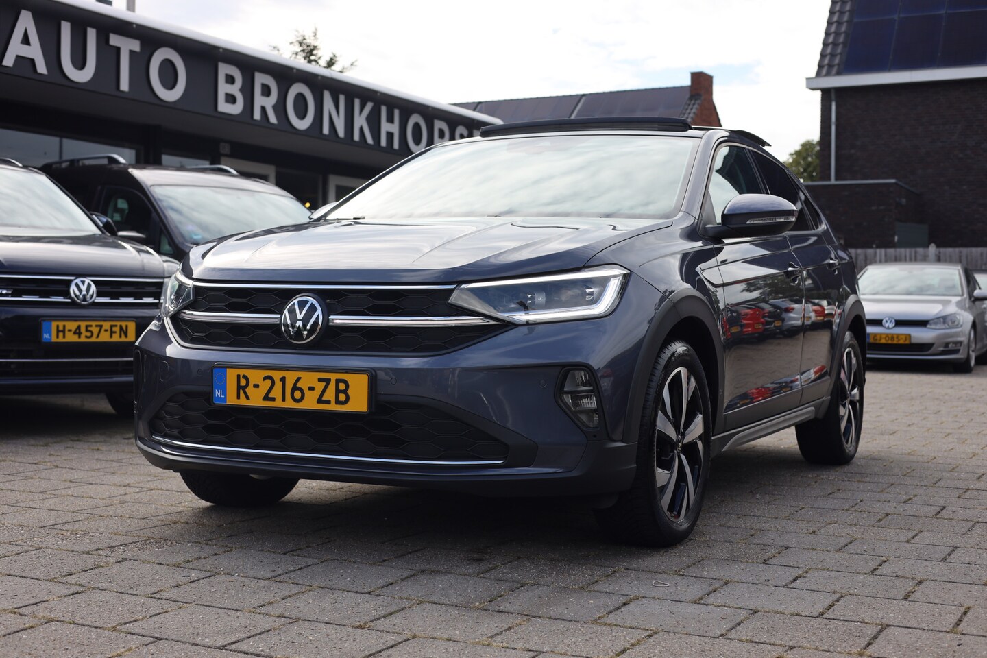 Volkswagen Taigo - 1.0 TSI STYLE I AUT I CAMERA I CARPLAY I PANO I 1e EIG I ACC I TREKHAAK - AutoWereld.nl