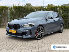 BMW 1-serie - M135i xDrive Executive | Cruise Control | Kuipstoelen | Stoelverwarming | HiFi Audio | Car