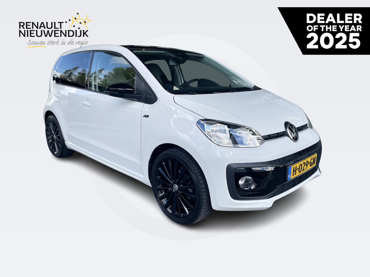 Volkswagen Up! - 1.0 R-Line | AIRCO | PDC+CAMERA | 17" INCH | BLUETOOTH | - AutoWereld.nl