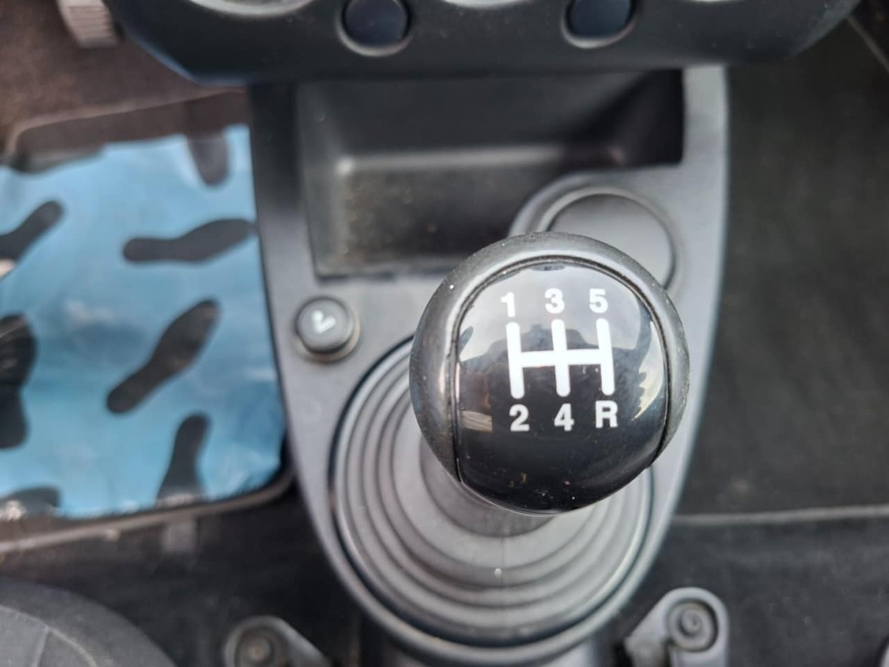Ford Fiesta - 1.3 Style RADIO-CD/STUURBEKR./APK 11-2027