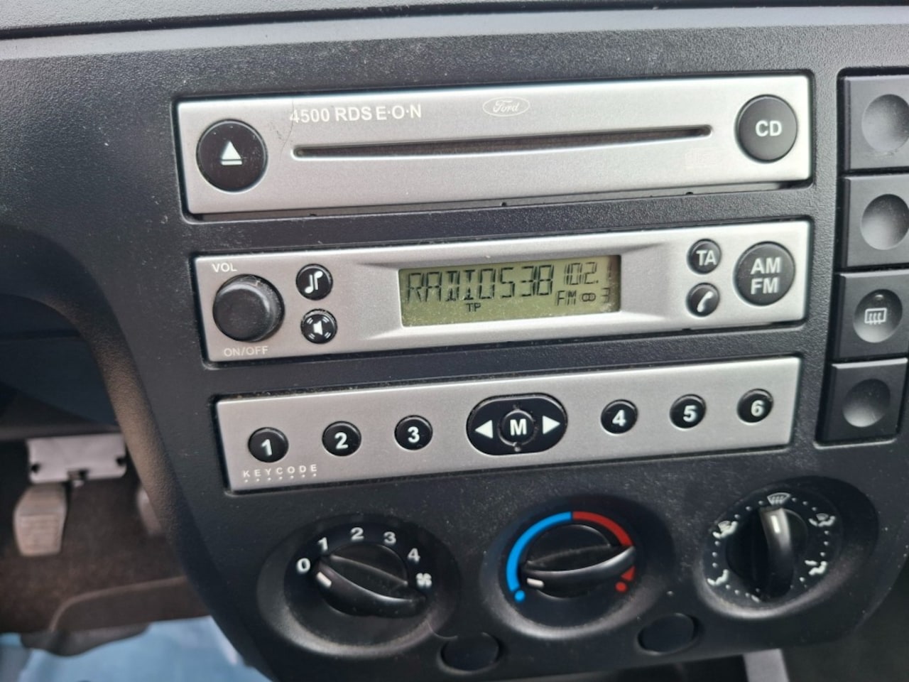 Ford Fiesta - 1.3 Style RADIO-CD/STUURBEKR./APK 11-2027