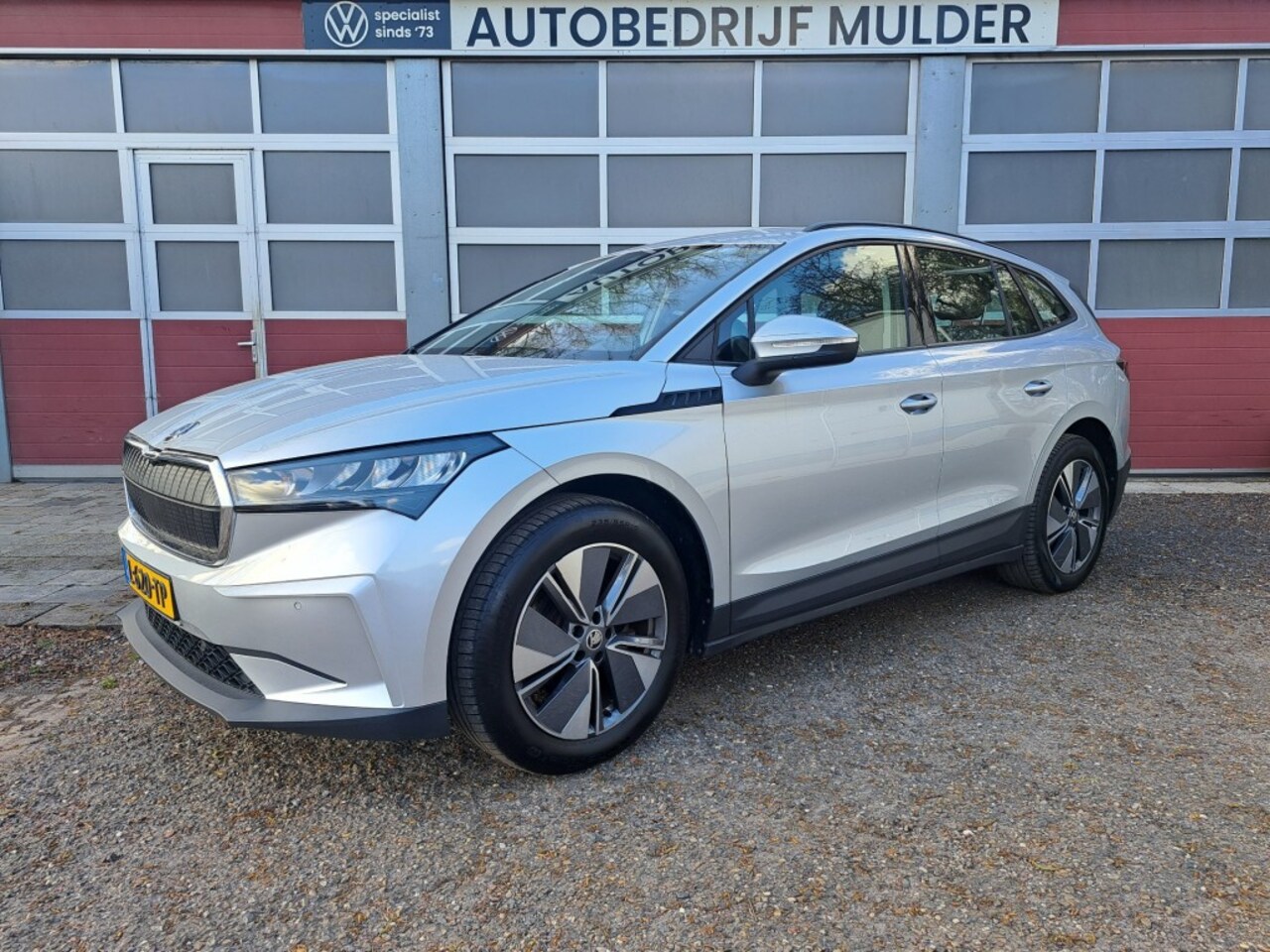 Skoda Enyaq - iV 60 180 Pk Business Edition Stoelverwarming, Camera, SOH 92% - AutoWereld.nl
