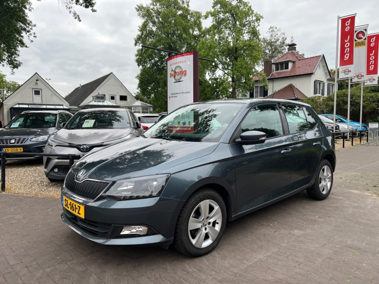Skoda Fabia - 1.2 TSI AMBITION / AIRCO / STOELVERWARMING / PDC / LED / RADIO / 15'' LM-VELGEN - AutoWereld.nl