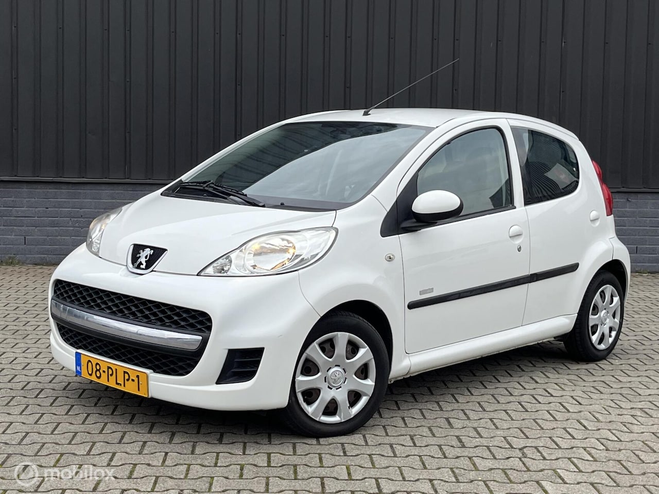 Peugeot 107 - 1.0-12V| NL Auto | 5 Deurs | Airco | APK - AutoWereld.nl