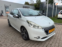 Peugeot 208 - 1.6 THP GTi 200 pk leder, cruise, elec pakket, pdc, navi , mooie onderhouden goed rijdende