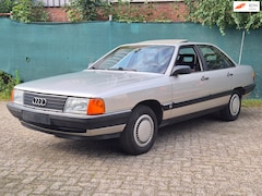 Audi 100 - 2.2 *5 cilinder* 196000km uit 1985