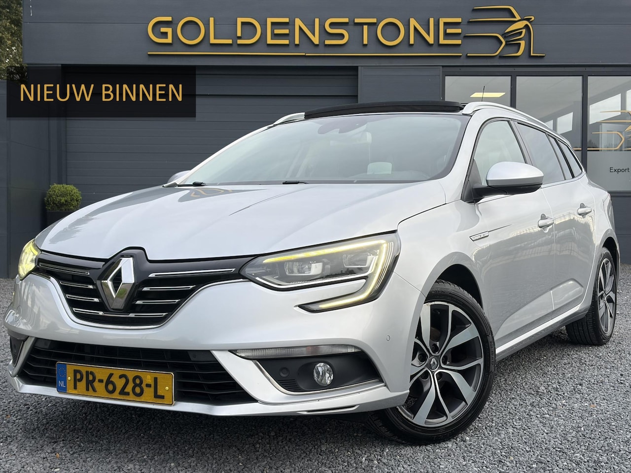 Renault Mégane Estate - 1.2 TCe Bose ✓2 Eigenaar✓Pano✓Camera✓Net beurt gehad✓Navi✓Clima✓Cruise✓Leder✓131pk✓Pdc V+A - AutoWereld.nl