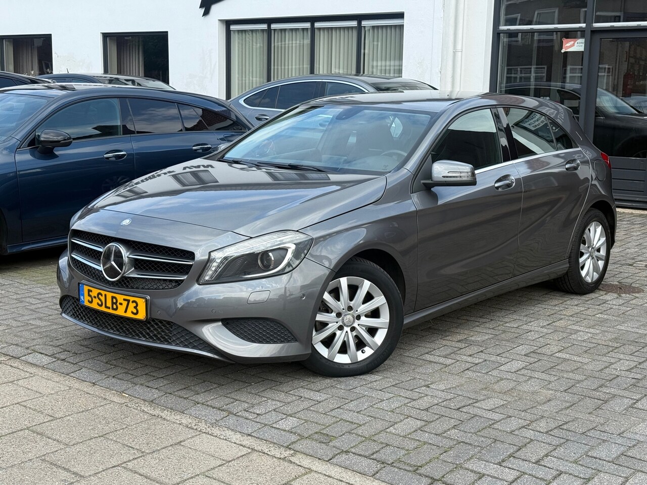 Mercedes-Benz A-klasse - 180 Ambition 180 Ambition, Navigatie,L.M. Velgen,Automatisch inparkeren,Cruise control - AutoWereld.nl