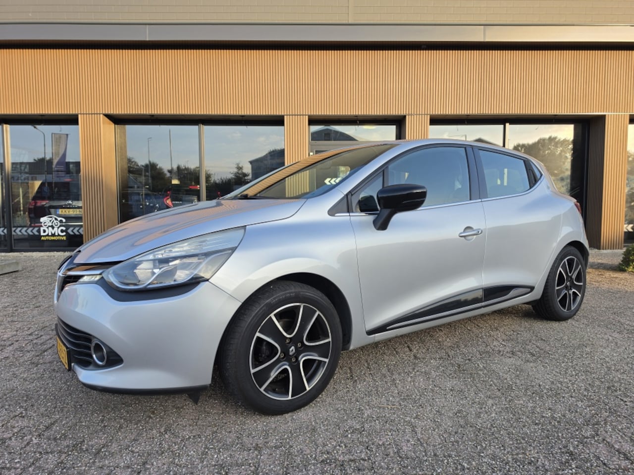 Renault Clio - 0.9 TCe Dynamique | Navi | Airco | Cruise | Isofix | Trekhaak | - AutoWereld.nl