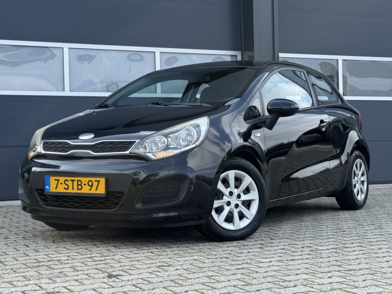 Kia Rio - 1.2 CVVT Comf. Pack - AutoWereld.nl