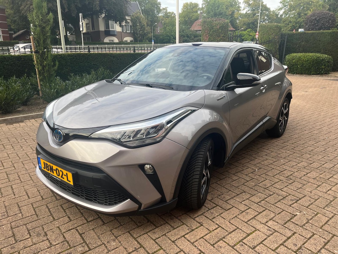 Toyota C-HR - 1.8 Hybrid Dynamic Hybride zonder stekken | Camera | ACC | Apple CarPlay | Stoelverwarming | Navi - AutoWereld.nl