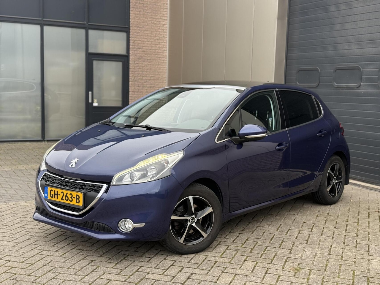 Peugeot 208 - 1.2 VTi Blue Lease 2013 Stoelverwarming Airco - AutoWereld.nl