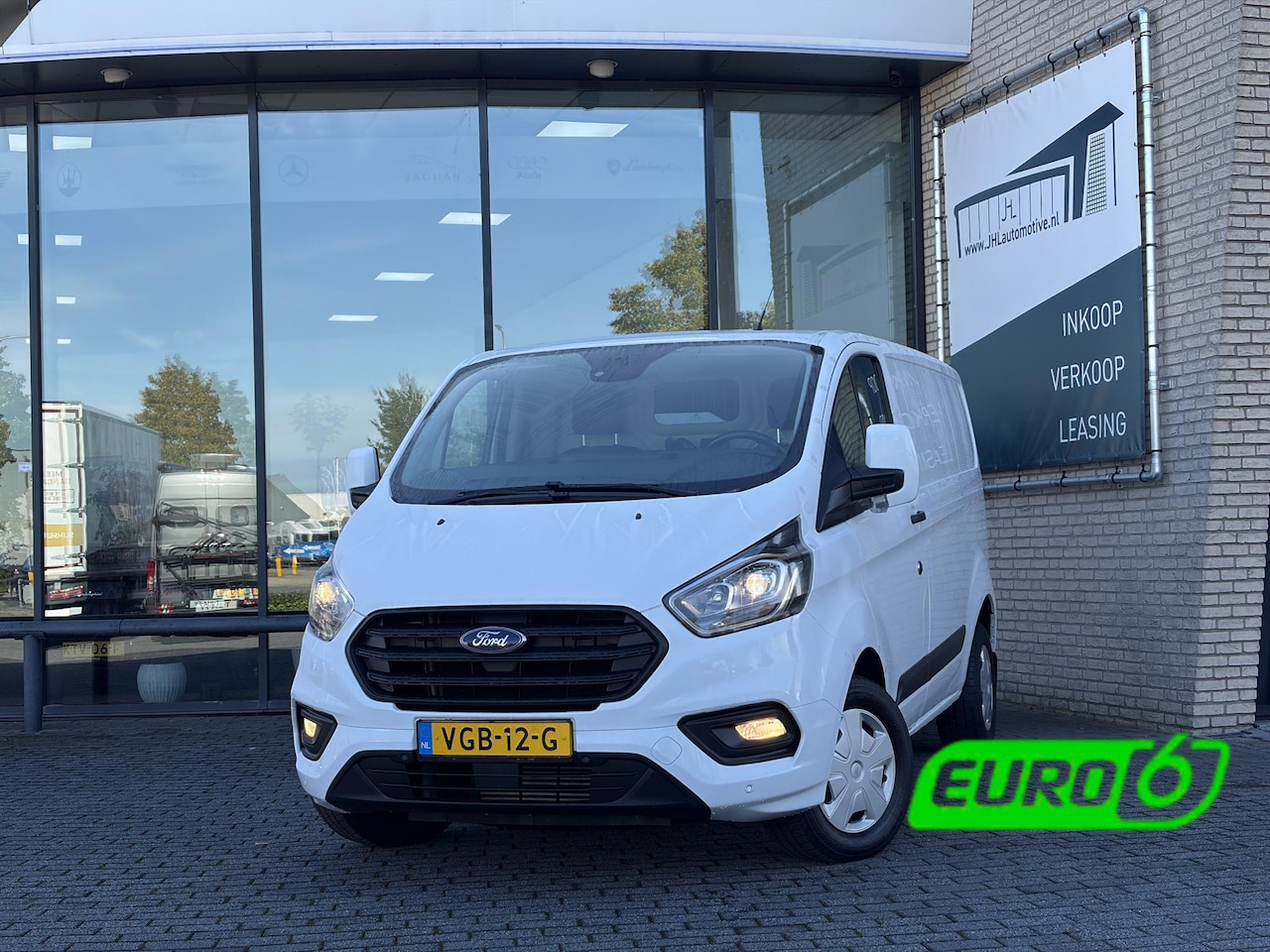 Ford Transit Custom - 300 2.0 TDCI L1H1*HAAK*CRUISE*A/C*TEL* - AutoWereld.nl