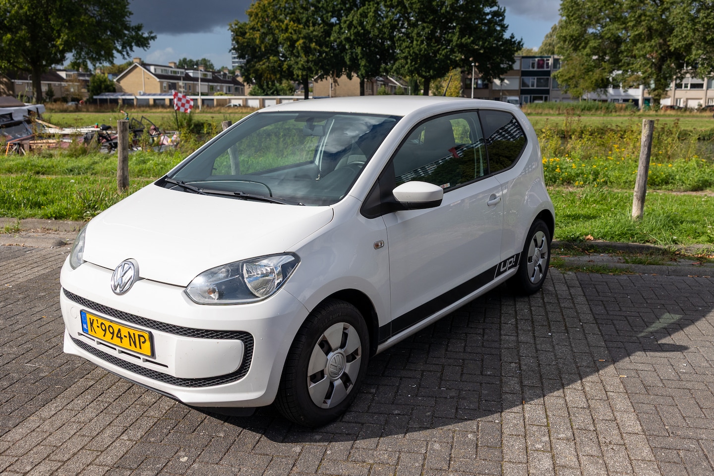 Volkswagen Up! - 1.0 cheer up! BlueMotion - AutoWereld.nl