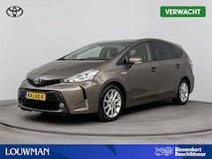 Toyota Prius - 1.8 Hybrid Executive | Parkeersensoren | Navigatie | Half leder | Stoelverwarming |