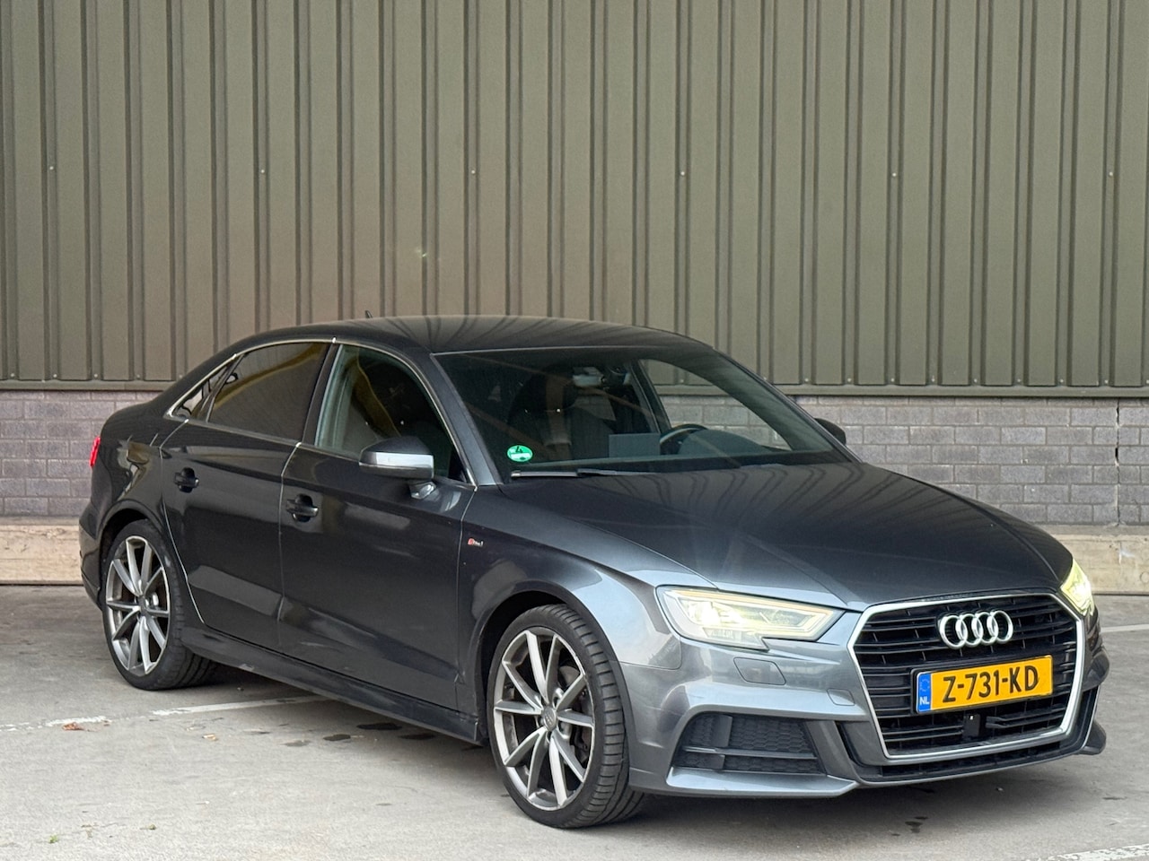Audi A3 Limousine - 1.4 TFSI CoD Sport S Line / Automaat - AutoWereld.nl