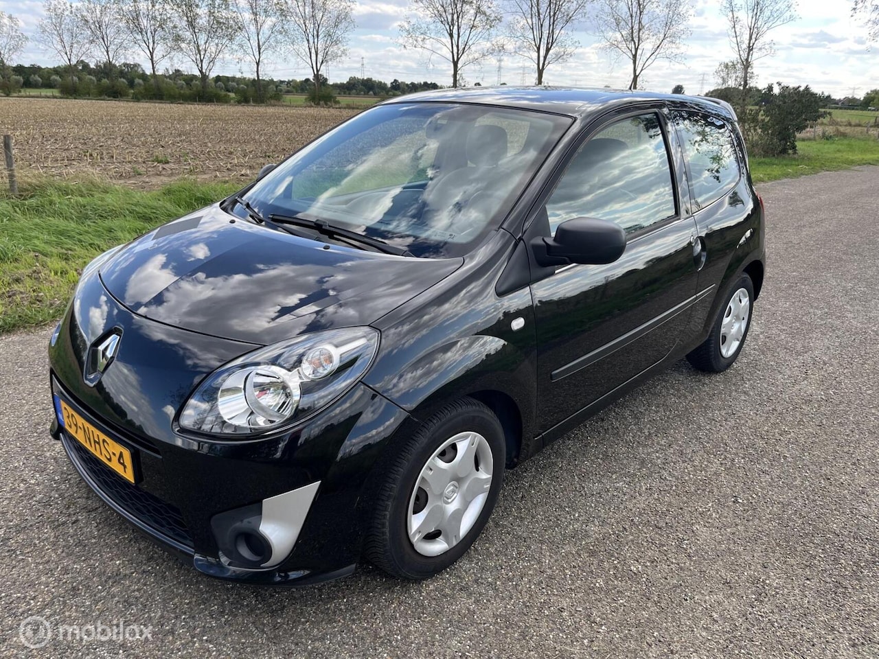Renault Twingo - 1.2 / Airco / Apk 9-2027 / Nw D-riem / 91 DKM - AutoWereld.nl
