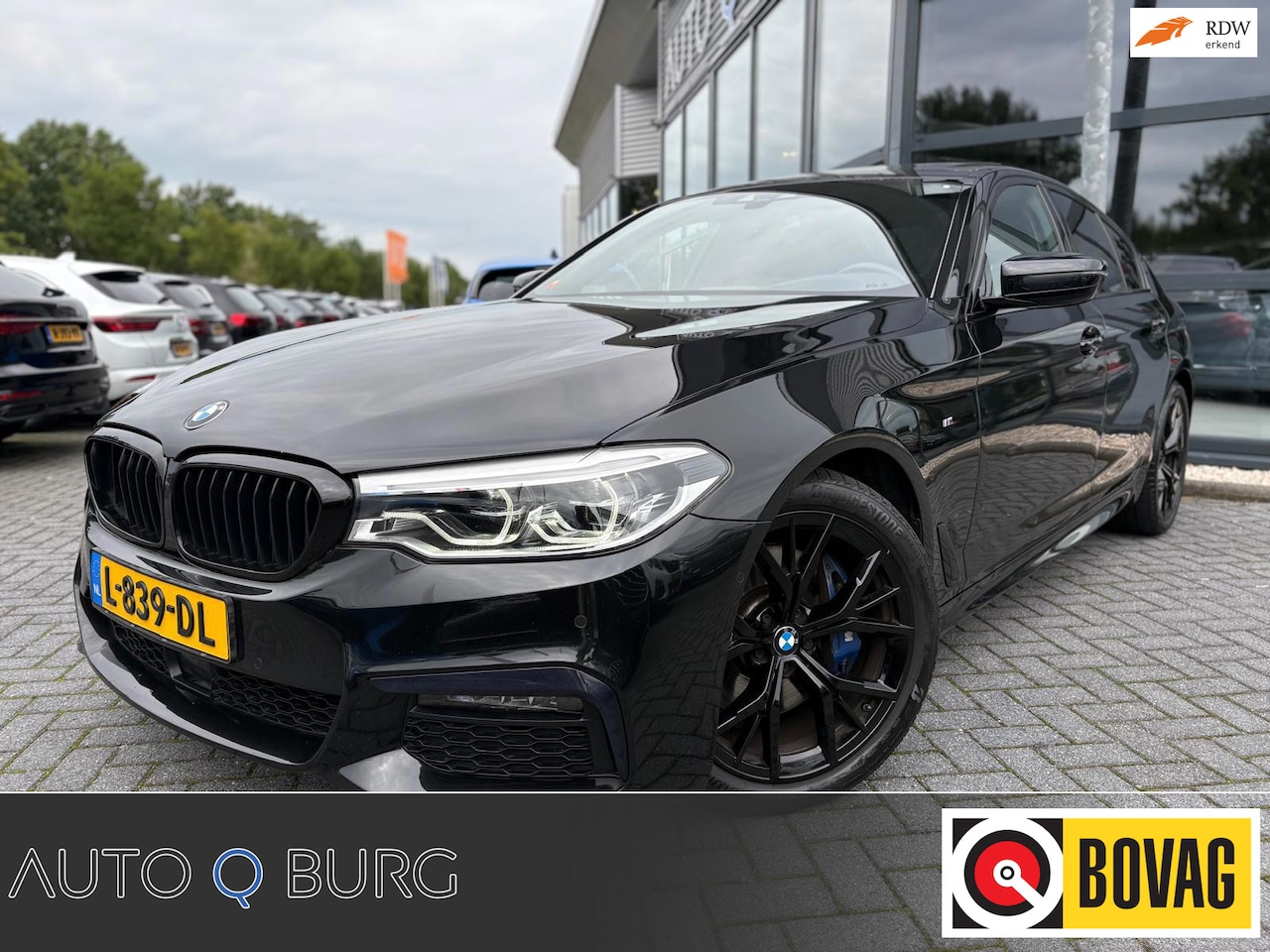 BMW 5-serie - 530d xDrive|HUD| M-pakket| Stoelkoeling| Panorama | Leder| Adap Cruise | Navi | Camera | 1 - AutoWereld.nl