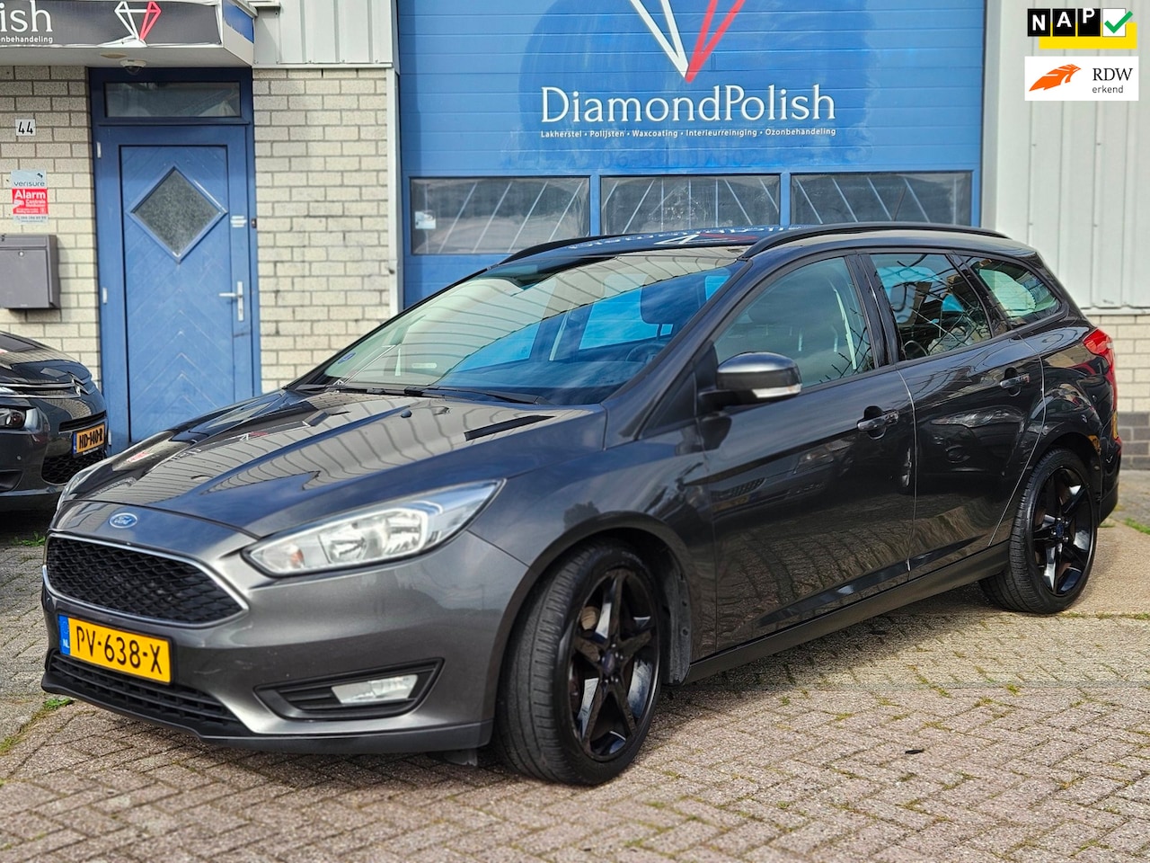 Ford Focus Wagon - 1.0 Lease Edition l Navi l Cruise l APK 2027 - AutoWereld.nl