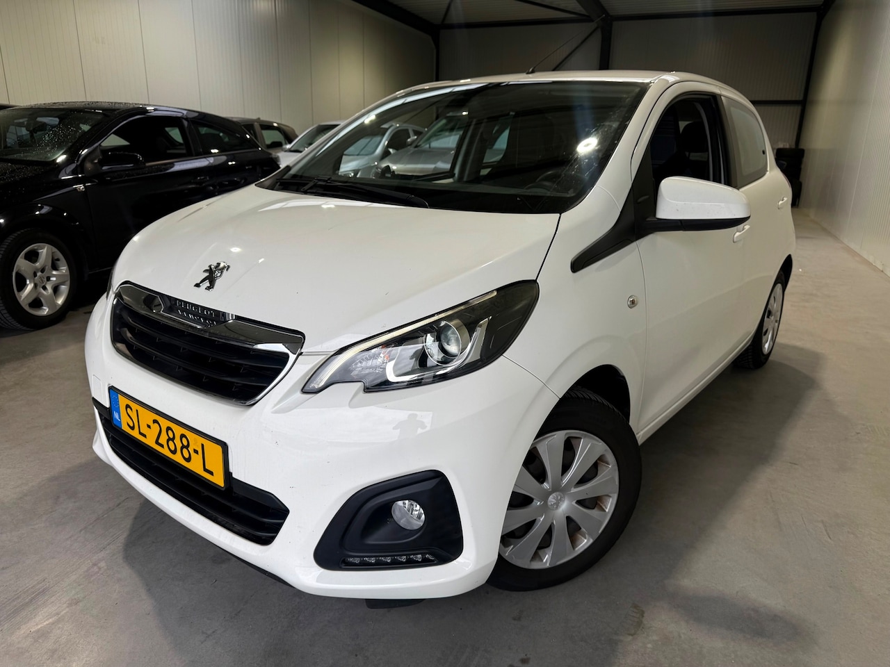 Peugeot 108 - 1.0 e-VTi Active volledig dealer onderhouden - AutoWereld.nl