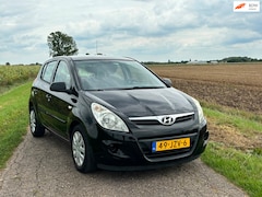 Hyundai i20 - 1.2i ActiveVersion / Airco / Trekhaak / electr ramen / APK /