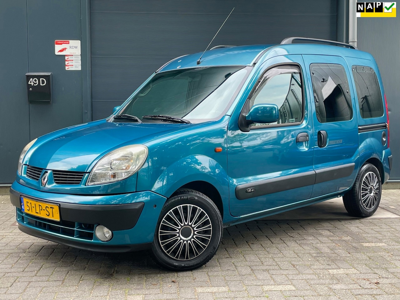 Renault Kangoo - 1.6-16V Privilège NAP AIRCO NIEUWE DISTRIBUTIE 2X SCHUIFDEUR SUPER NETJES MET COMPLETE HIS - AutoWereld.nl