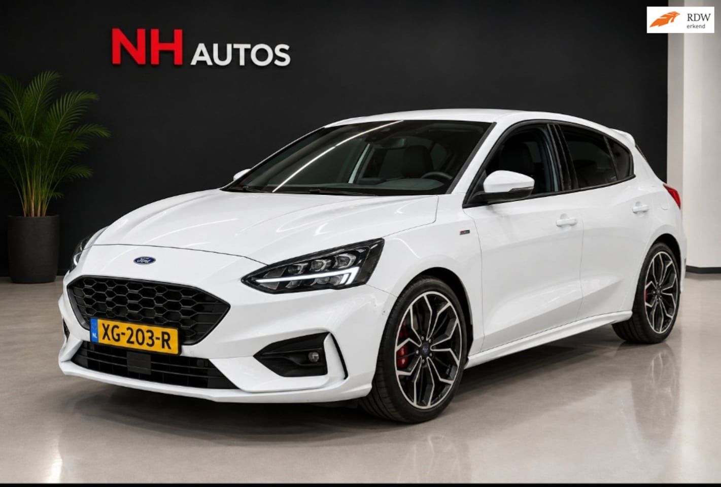 Ford Focus - 1.0 EcoBoost ST Line Business Panorama NAP - AutoWereld.nl