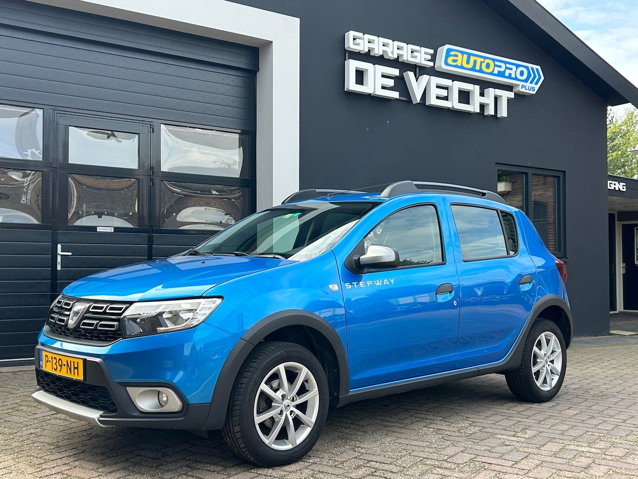Dacia Sandero Stepway - 0.9 TCe Laureate Navi/Trekhaak - AutoWereld.nl