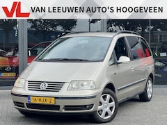 Volkswagen Sharan - 1.8 Turbo Highline 7P | Stoelverwarming | Clima | Trekhaak