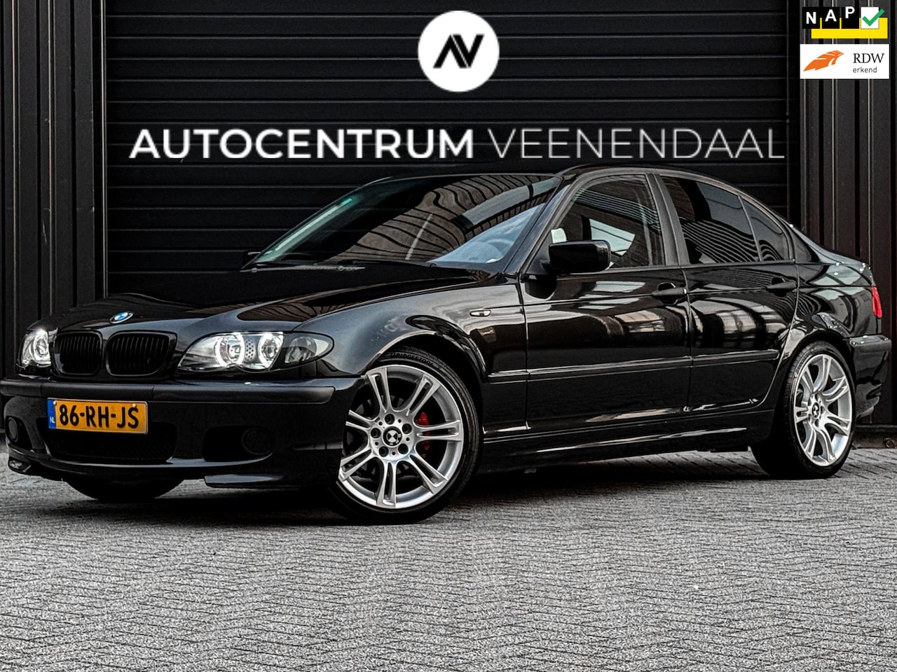 BMW 3-serie - 316i Executive M-Pakket 116 PK CARPLAY/LEDER/XENON/CRUISE/KOUDE AIRCO - AutoWereld.nl