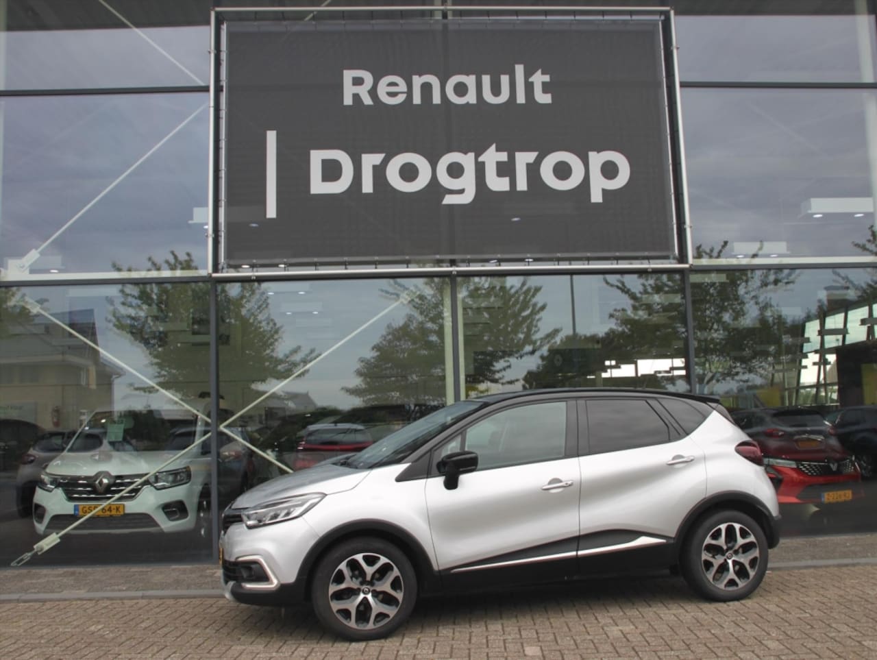 Renault Captur - 90PK-DYNAMIQUE-111DKM-NAVI-CLIMA-TREKHAAK- - AutoWereld.nl